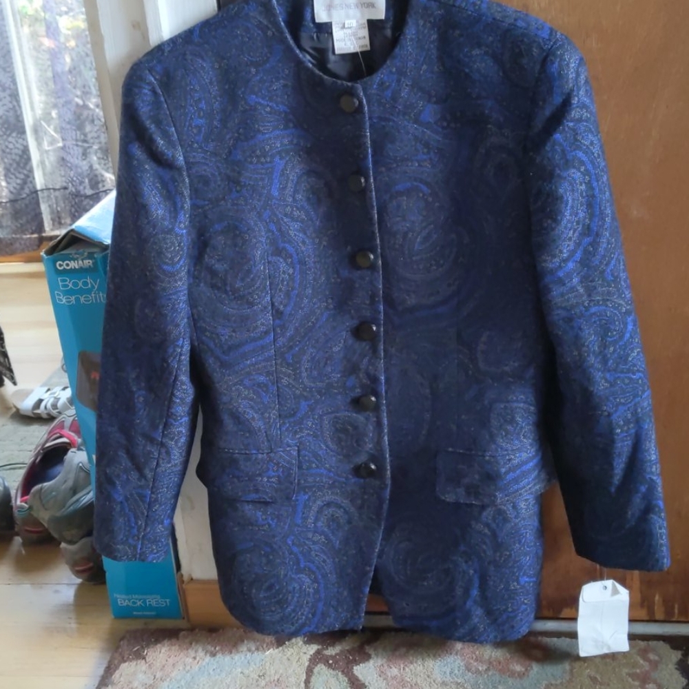 New Jones of NY wool suit